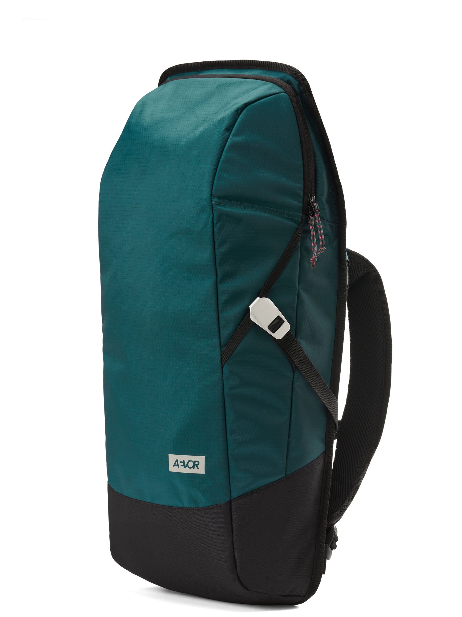 AEVOR-Daypack-Proof-Evergreen-front-details