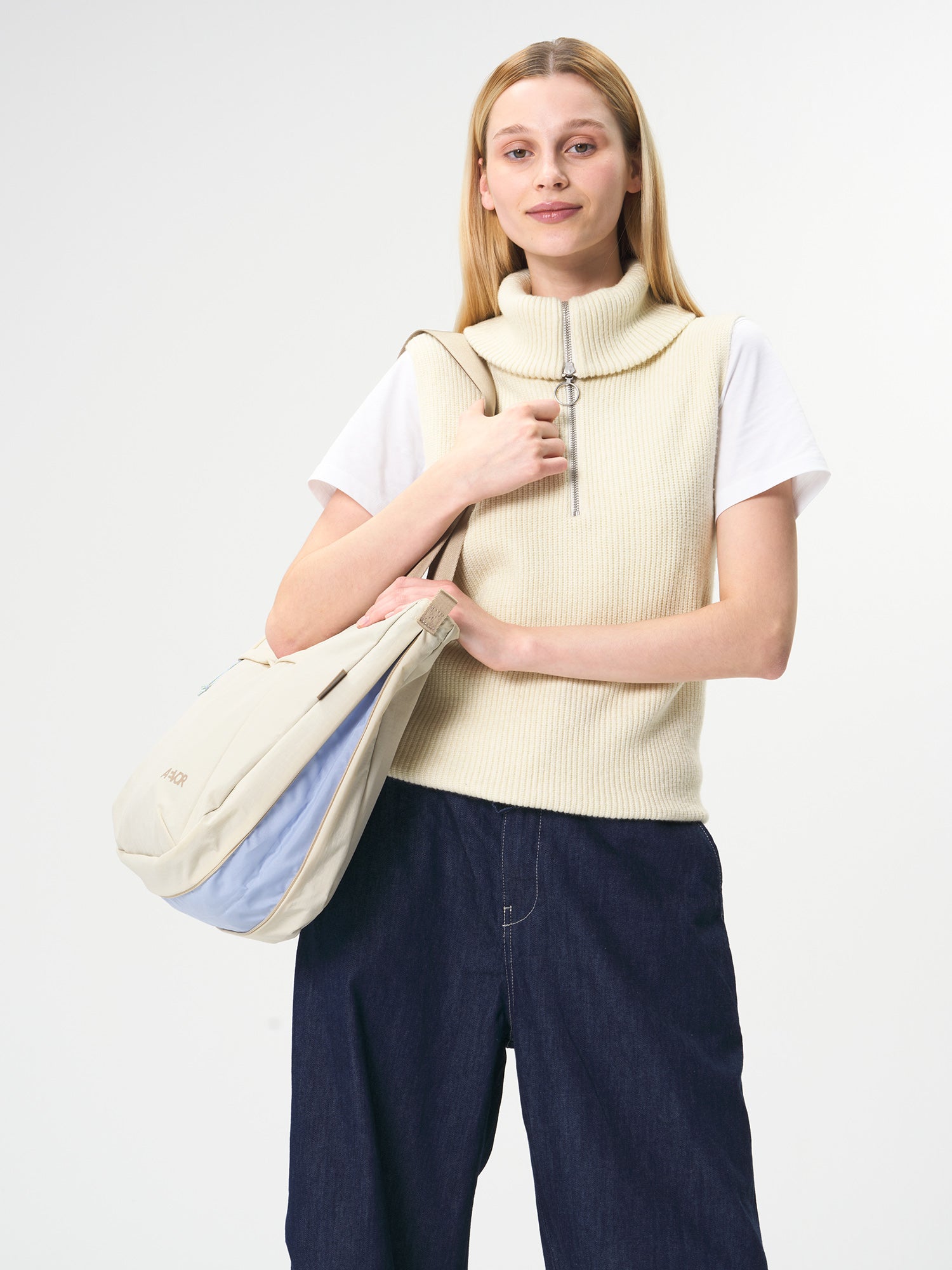 AEVOR-Bike-Shopper-Off-White-model-side