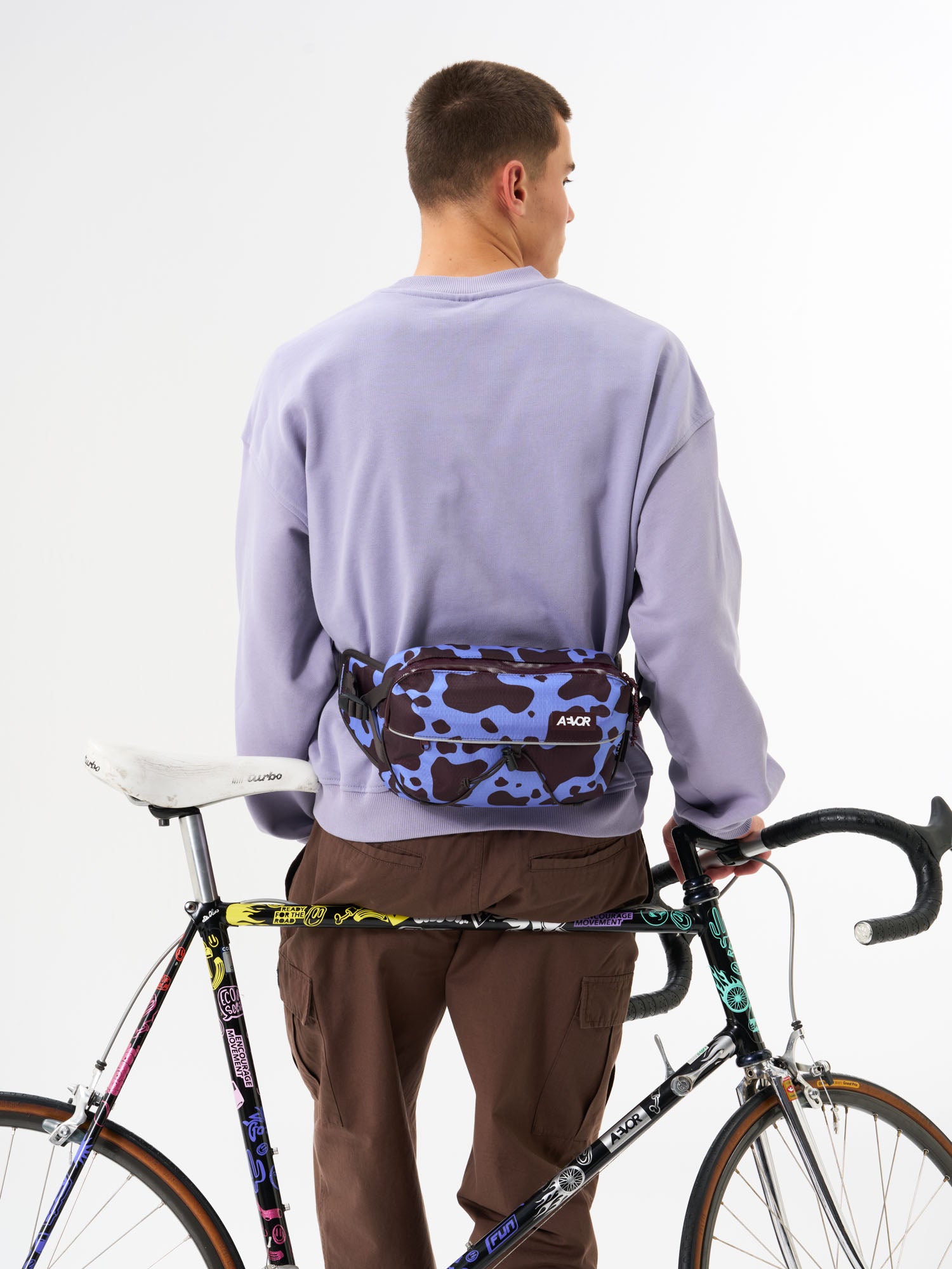 AEVOR-Bar-Bag-Proof-Chocolate-Chip-model-front-details