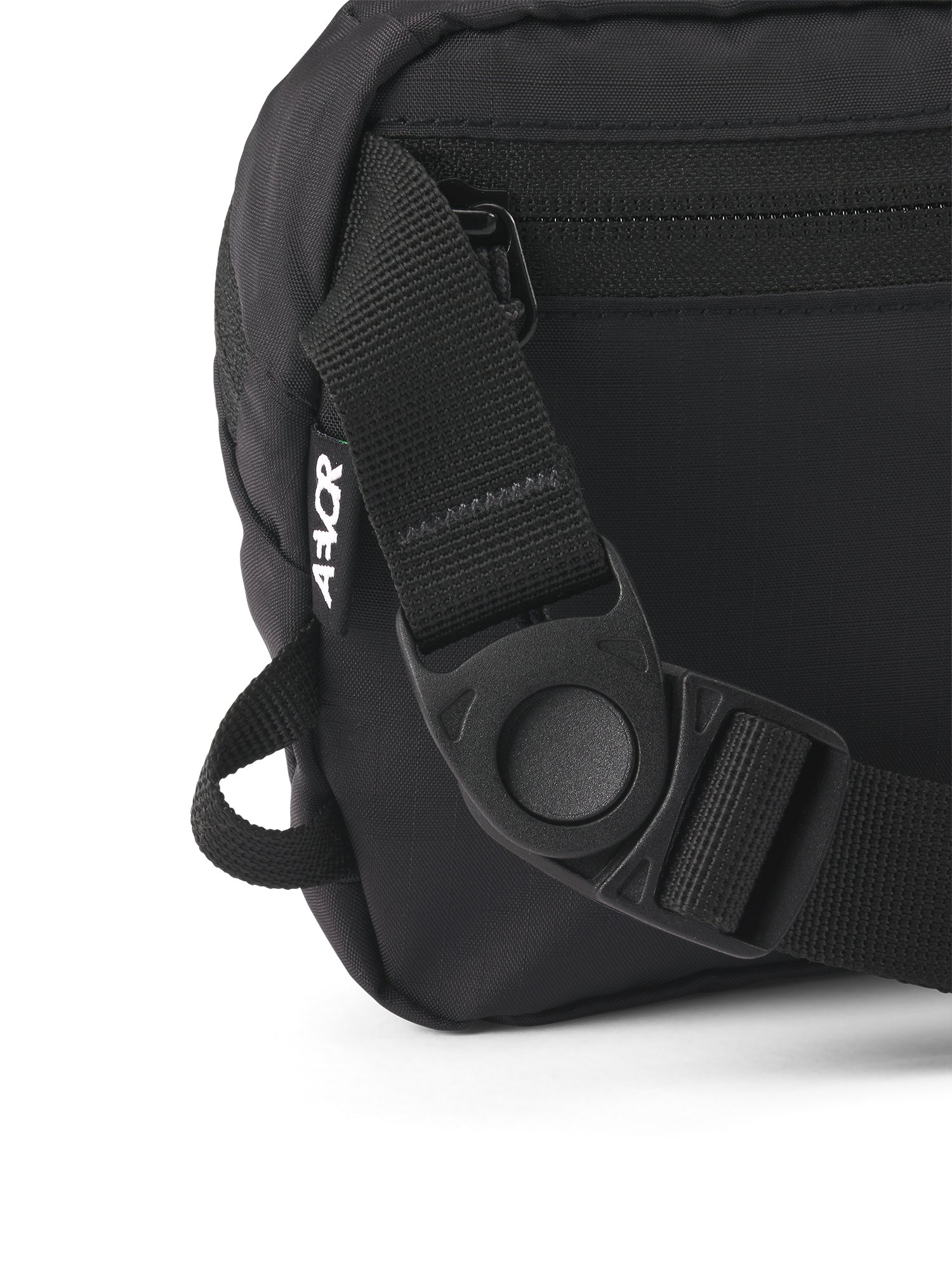 AEVOR-Hip-Bag-Move-Ripstop-Black-closeup