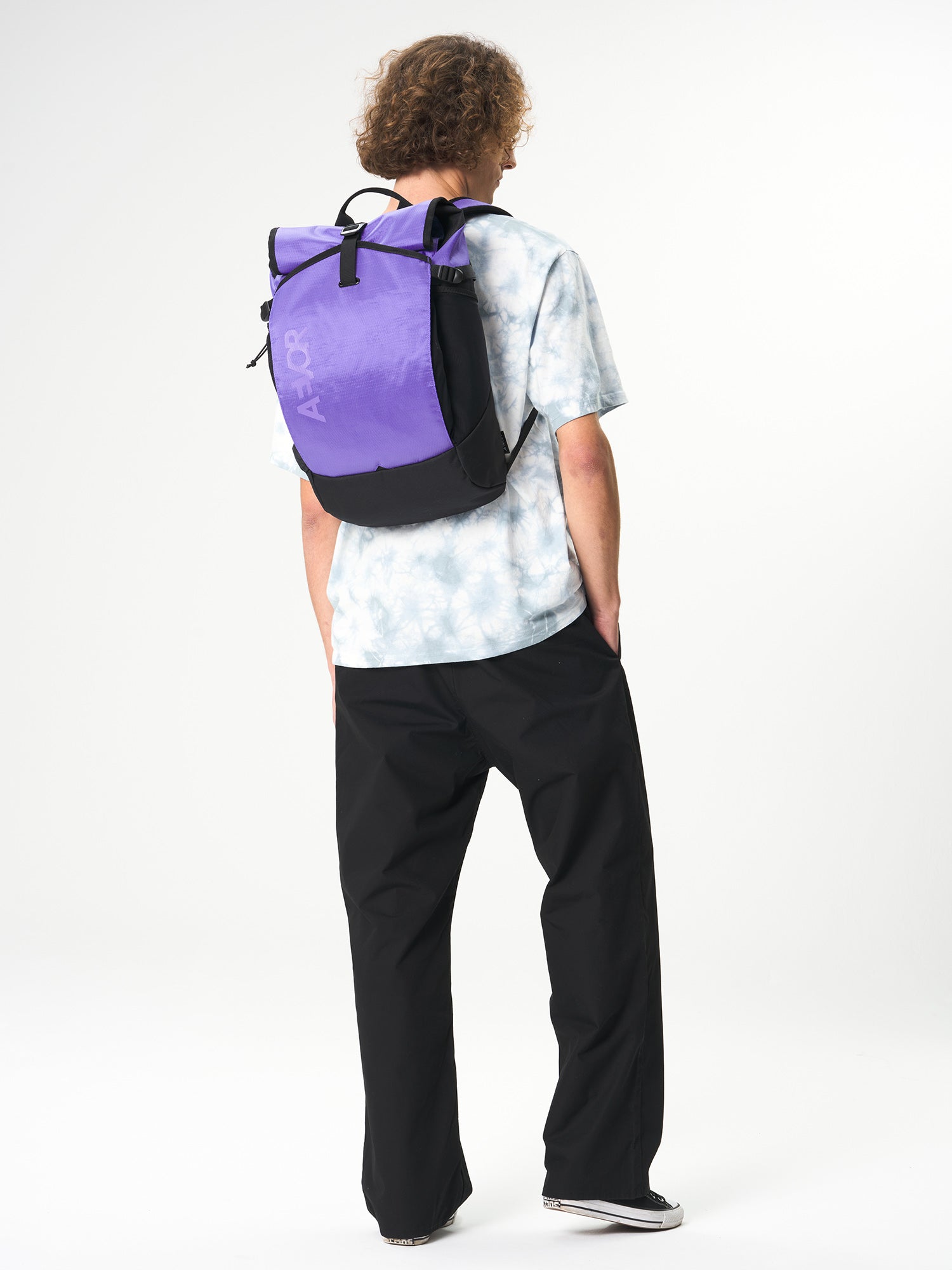 AEVOR-Roll-Pack-Proof-Purple-model-front