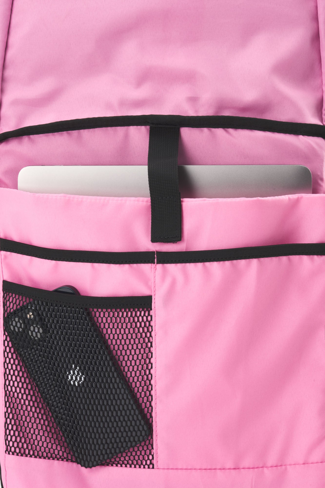 AEVOR-Roll-Pack-Pink-Icing-closeup-details