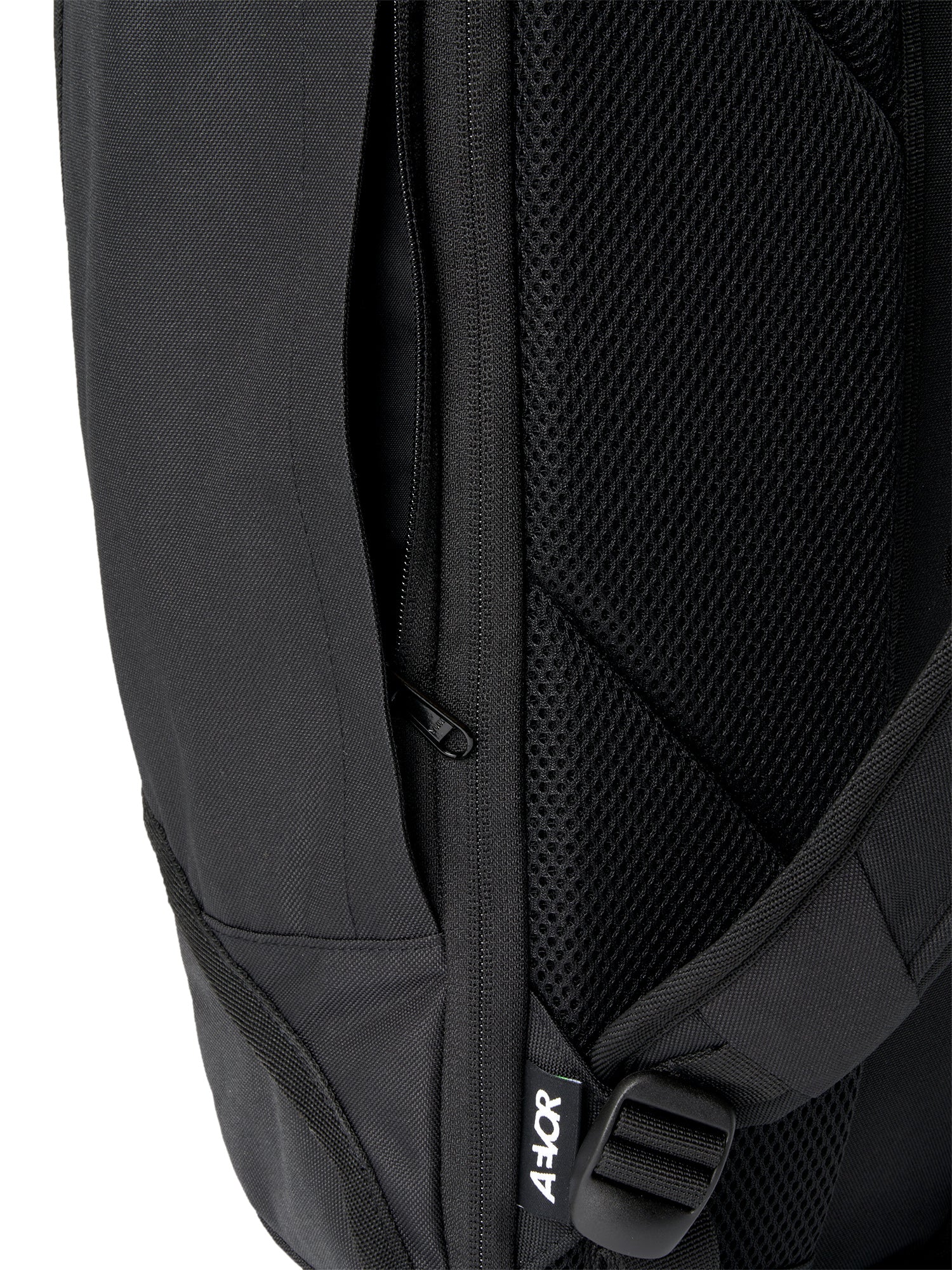 AEVOR-Trip-Pack-Black-Eclipse-closeup-details