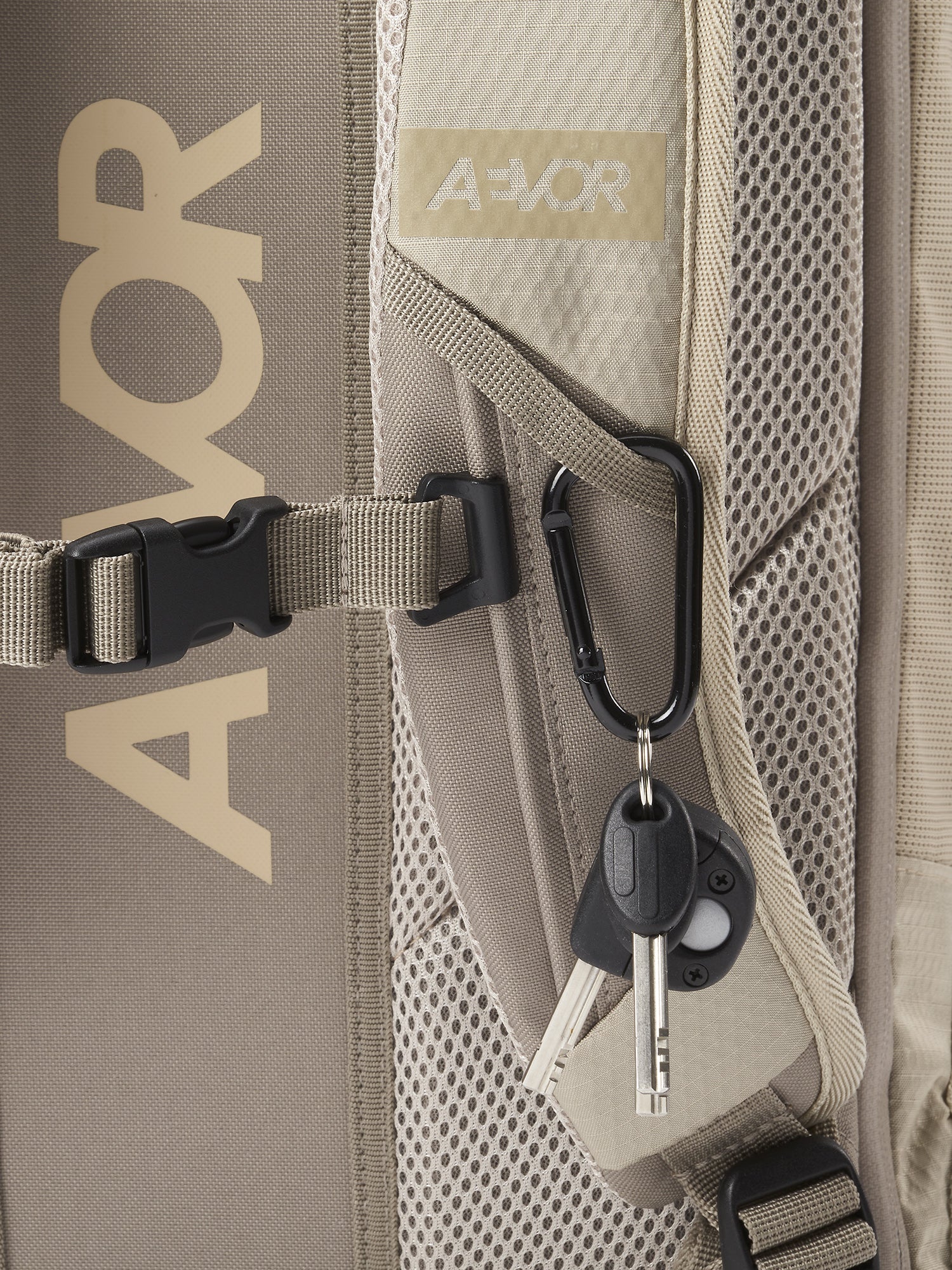 AEVOR-Trip-Pack-Proof-Venus-detail