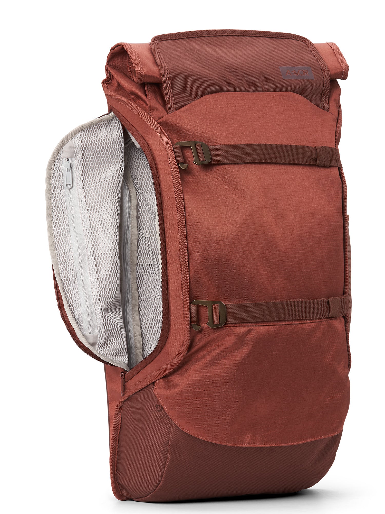 AEVOR-Travel-Pack-Proof-Mars-front-detail