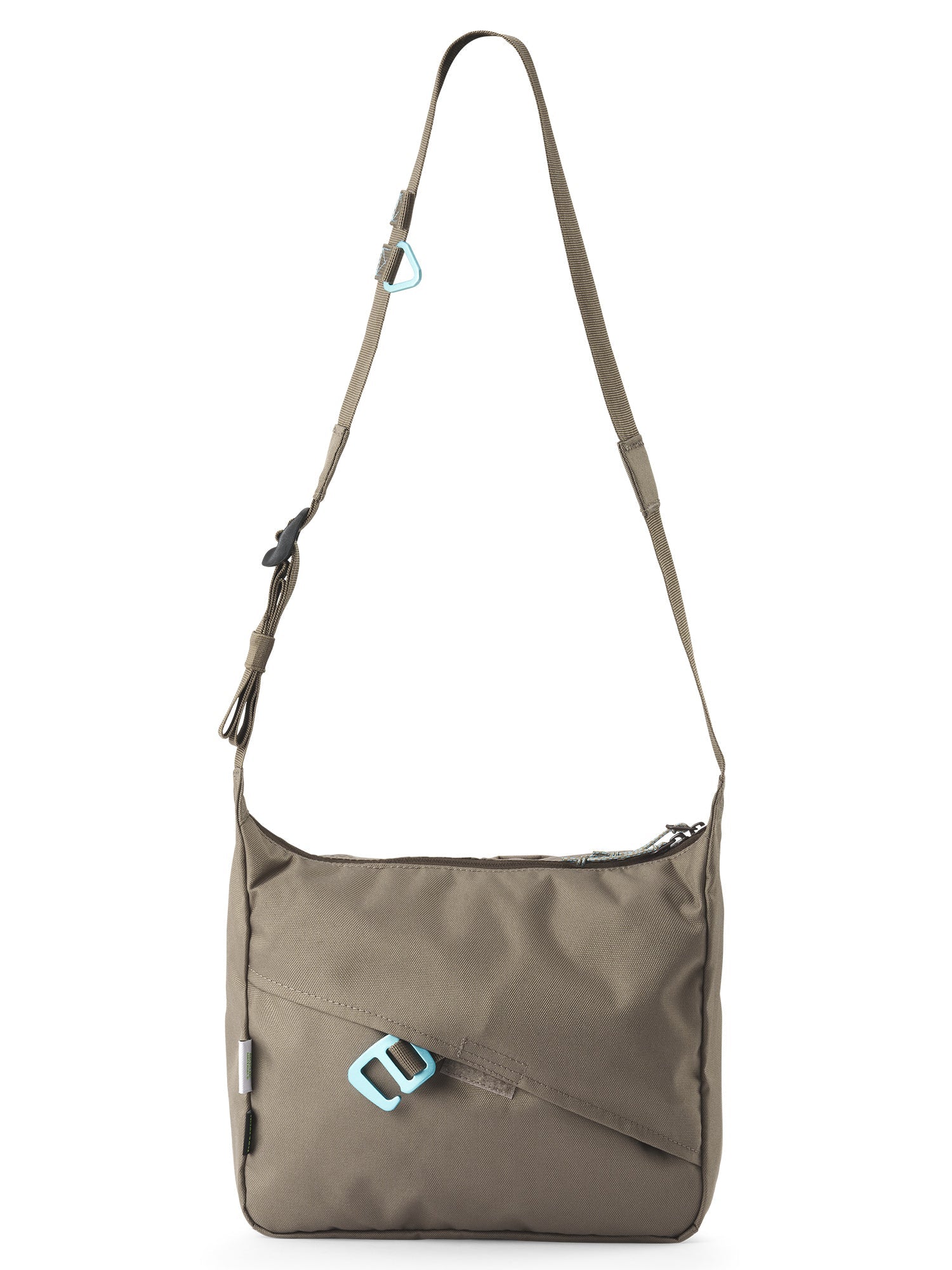 AEVOR-UT-Sacoche-Utility-Coffee-Brown-back