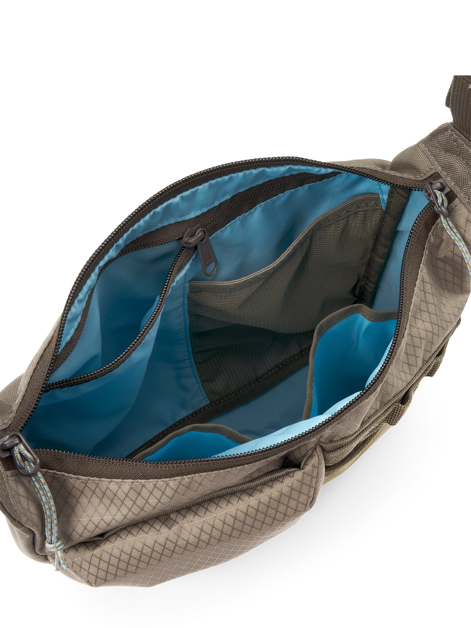 AEVOR-UT-Sacoche-Utility-Coffee-Brown-openshot