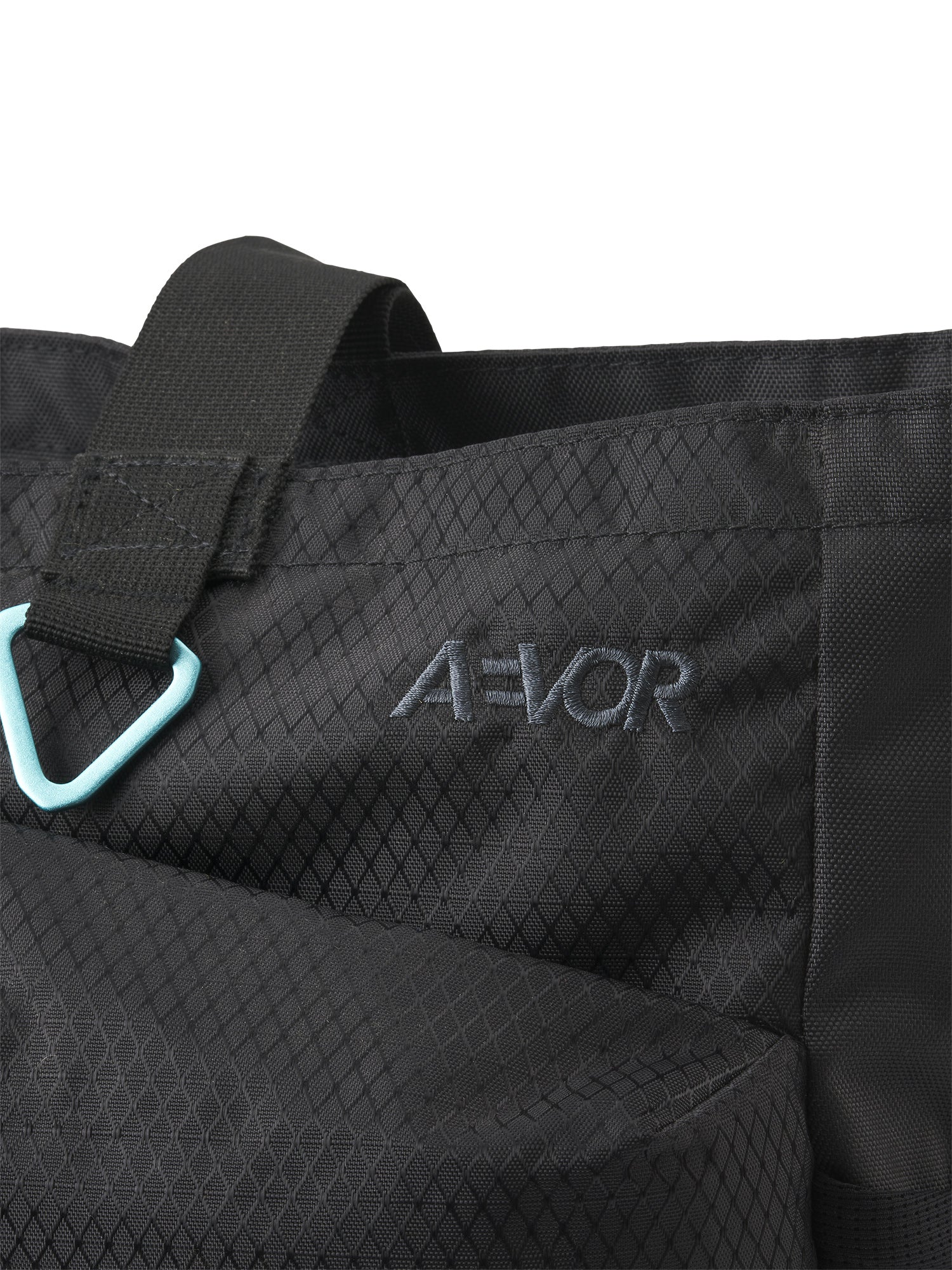 AEVOR-UT-Tote-Utility-Black-closeup