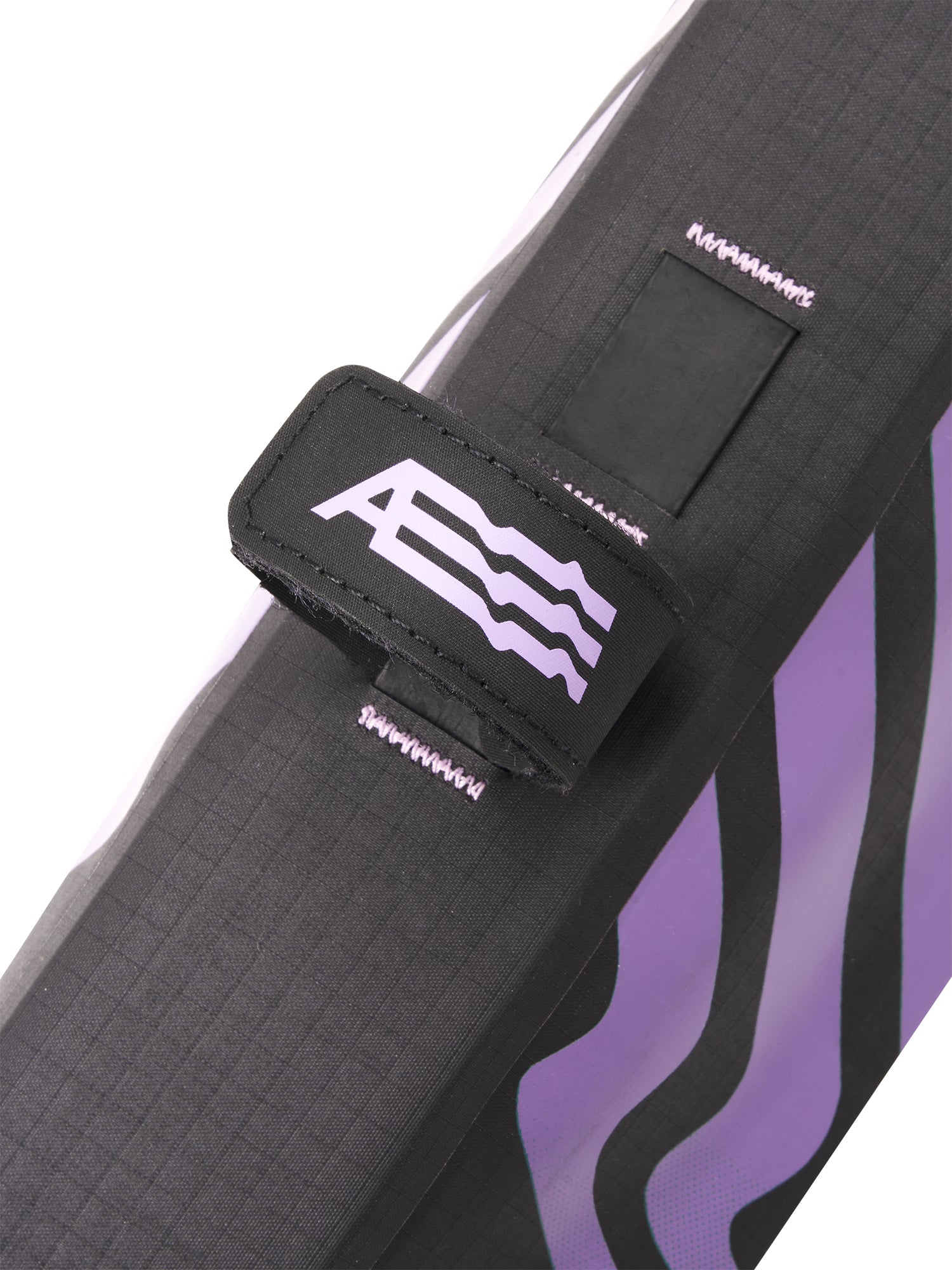 AEVOR-Frame-Pack-Large-Road-Proof-Nightrider-closeup-details