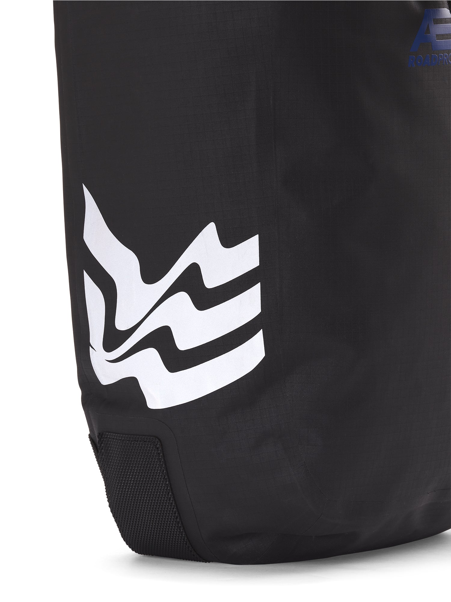 AEVOR-Pannier-Pack-Road-Proof-Black-detail