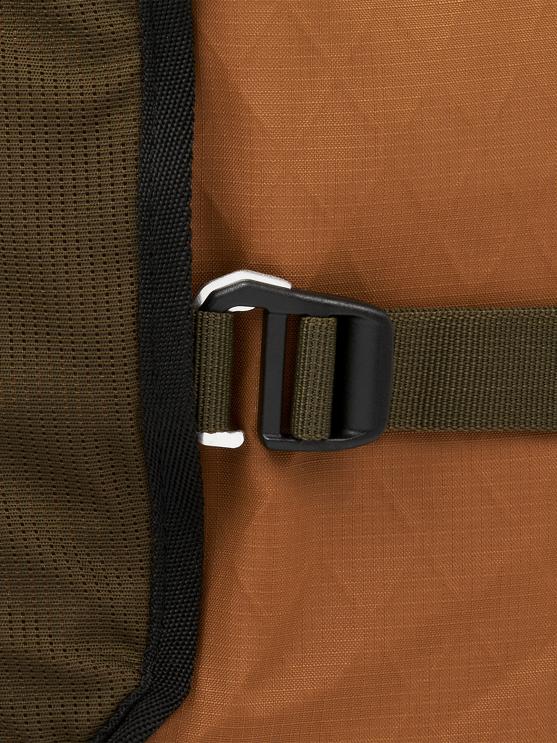 AEVOR-backpack-Trip-Pack-Diamond-Desert-detail