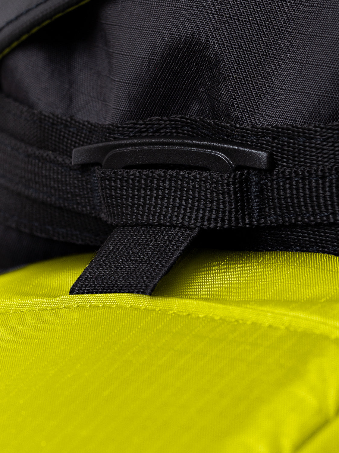 AEVOR-backpack-Explore-Pack-Proof-Black-detail