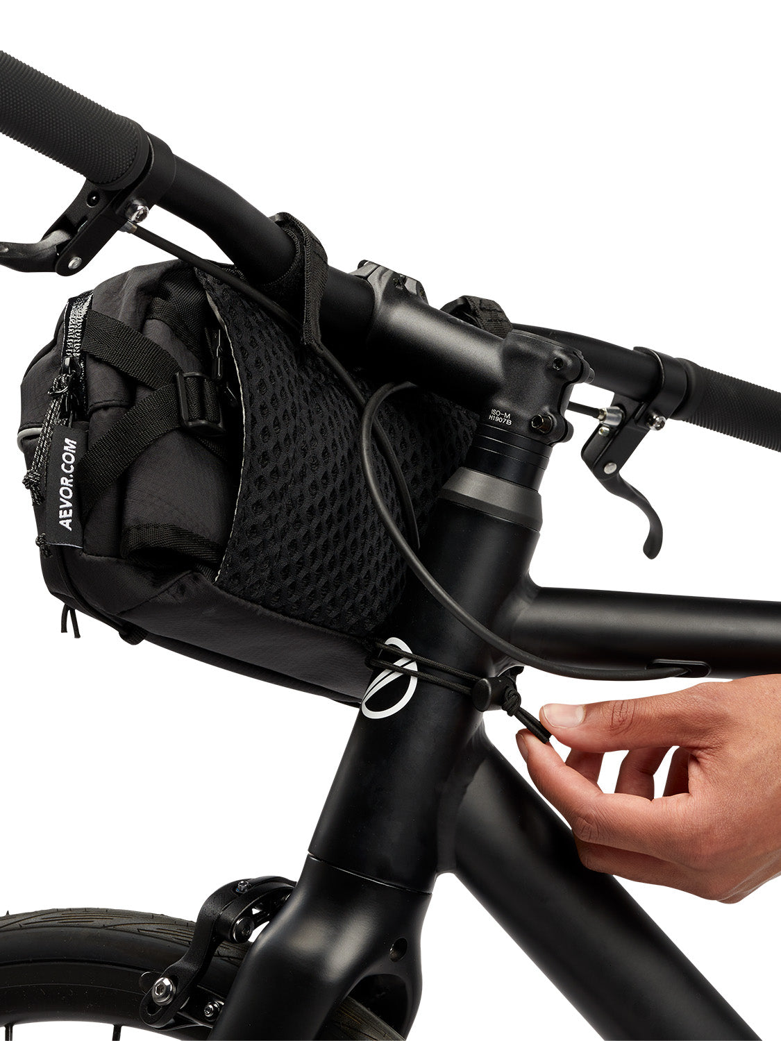 AEVOR-Bar-Bag-Proof-Black-detail