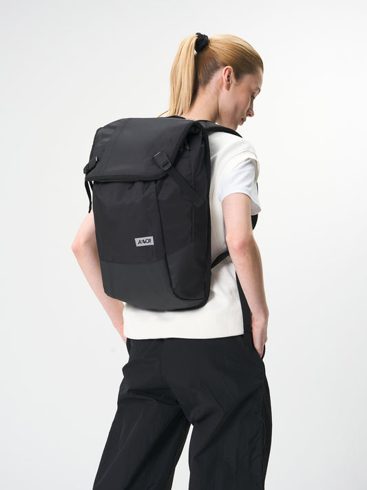 AEVOR-Daypack-Proof-Black-model-front