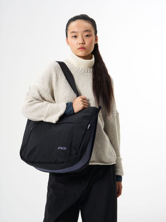 AEVOR-Bike-Shopper-Black-model-front