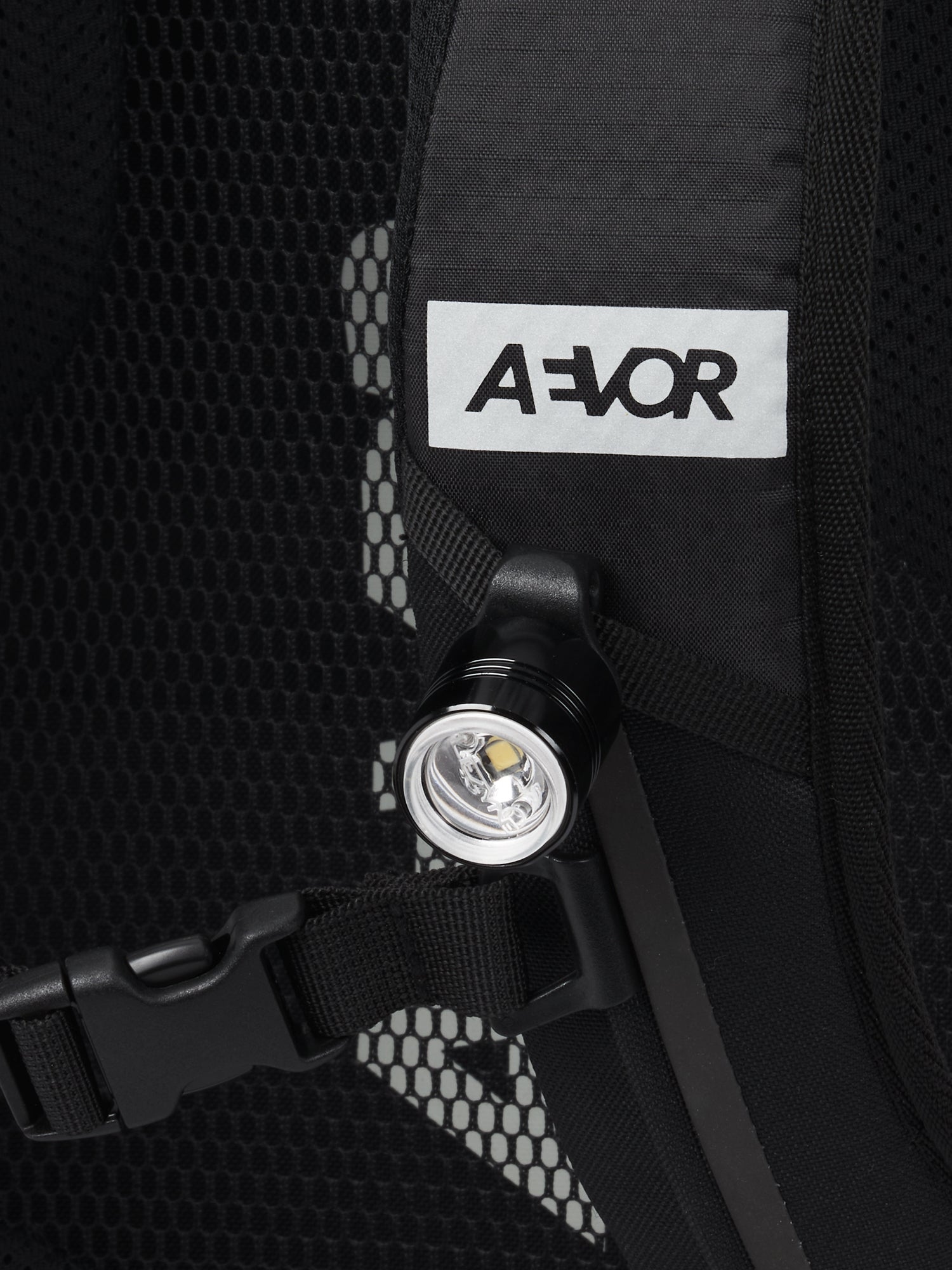 AEVOR-Bike-Pack-Proof-Black-closeup-details