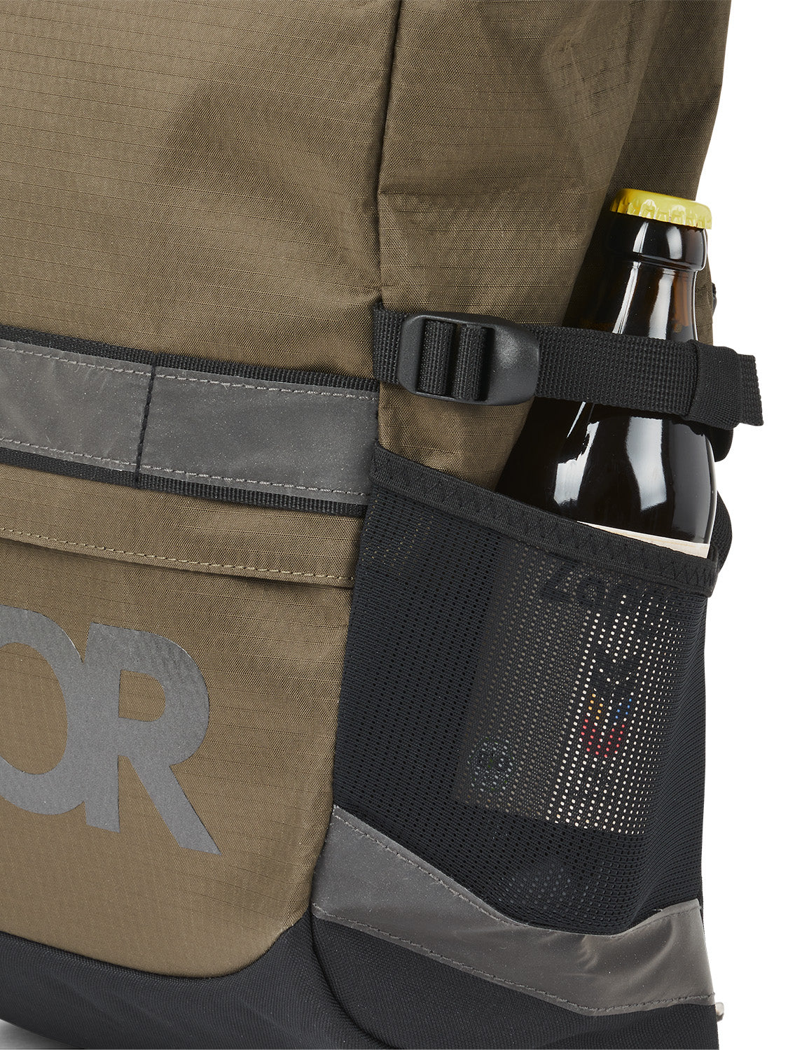 AEVOR-Triple-Bike-Bag-Proof-Olive-Gold-detail
