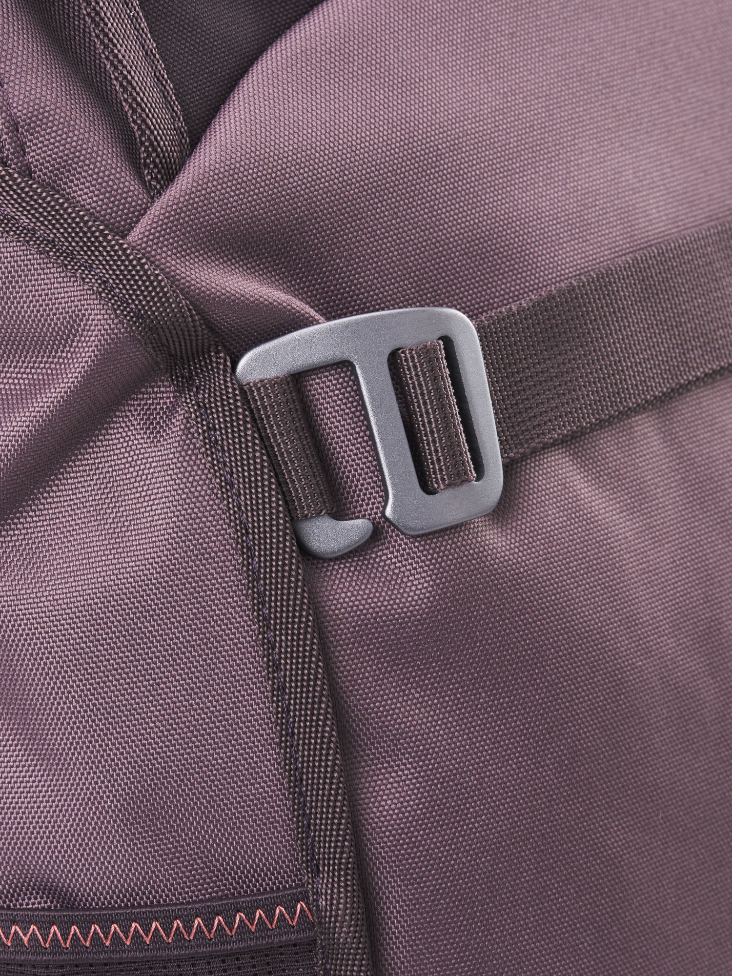 AEVOR-Trip-Pack-Oxy-Purple-closeup-details