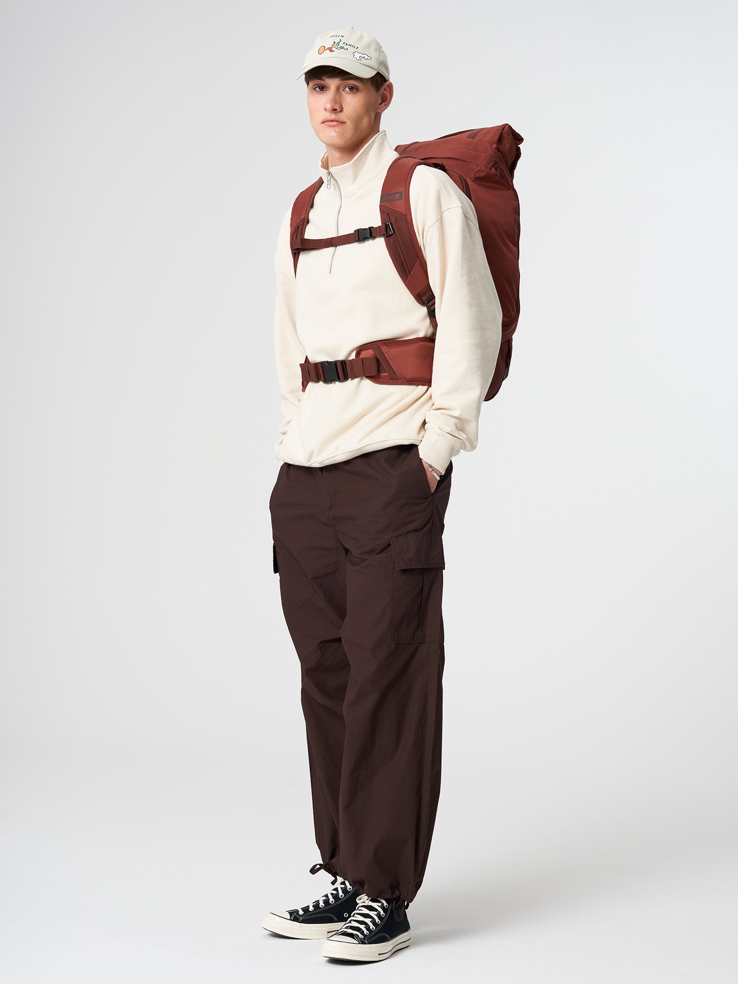 AEVOR-Travel-Pack-Proof-Mars-model-back