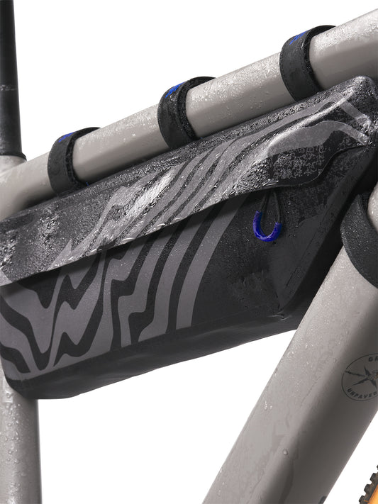 AEVOR-Frame-Pack-Large-Road-Proof-Black-front-details