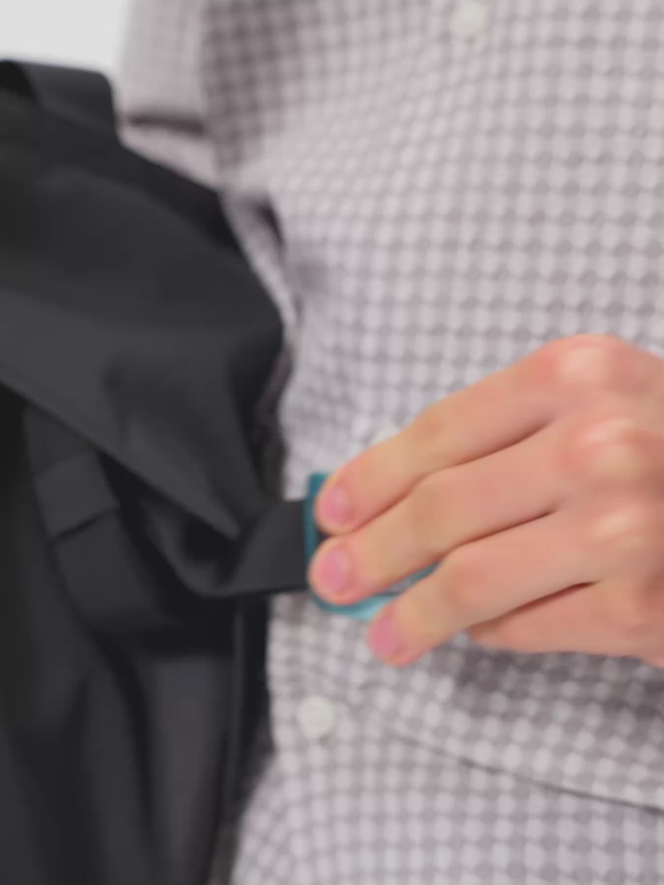 AEVOR-UT-Tote-Utility-Black-model-video