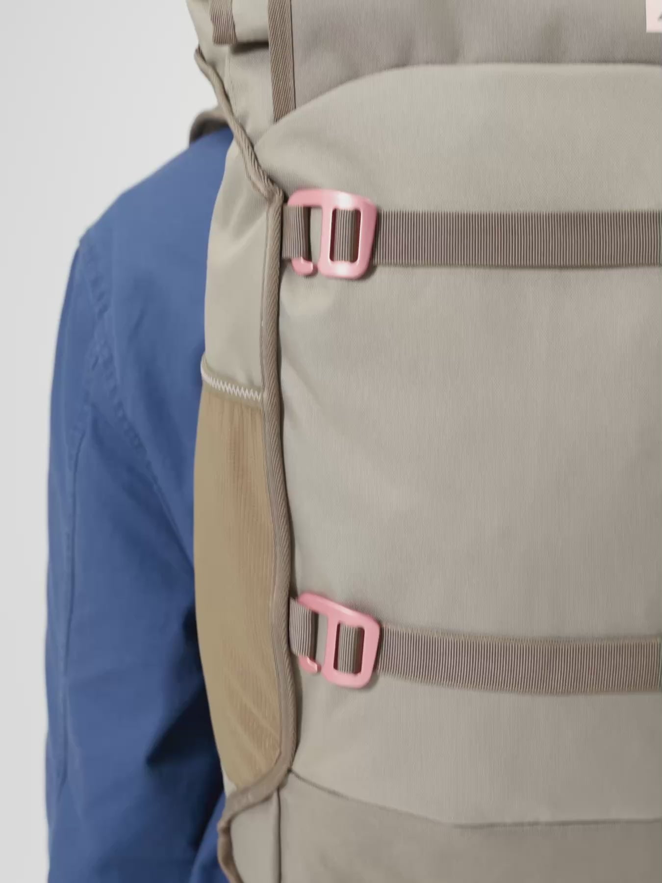 AEVOR-Trip-Pack-Oakwood-model-video