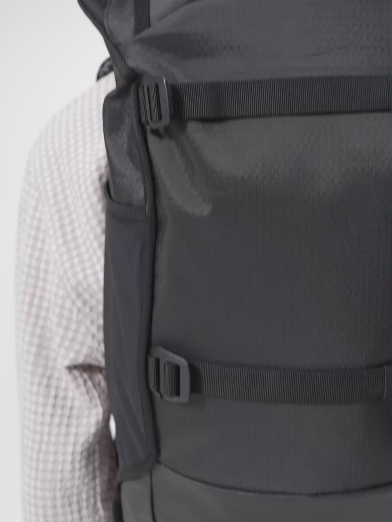 AEVOR-Trip-Pack-Proof-Black-model-video