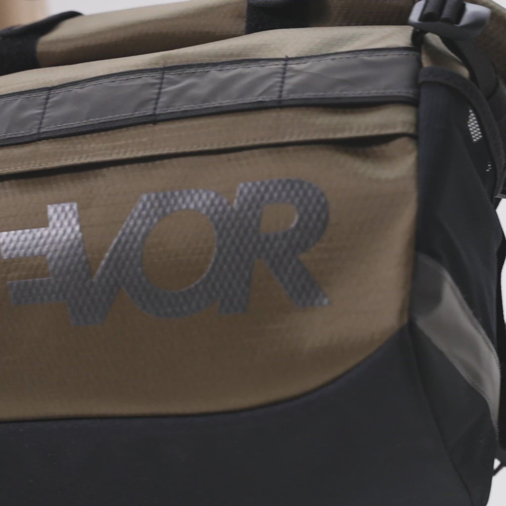 AEVOR-Triple-Bike-Bag-Proof-Olive-Gold--model-video