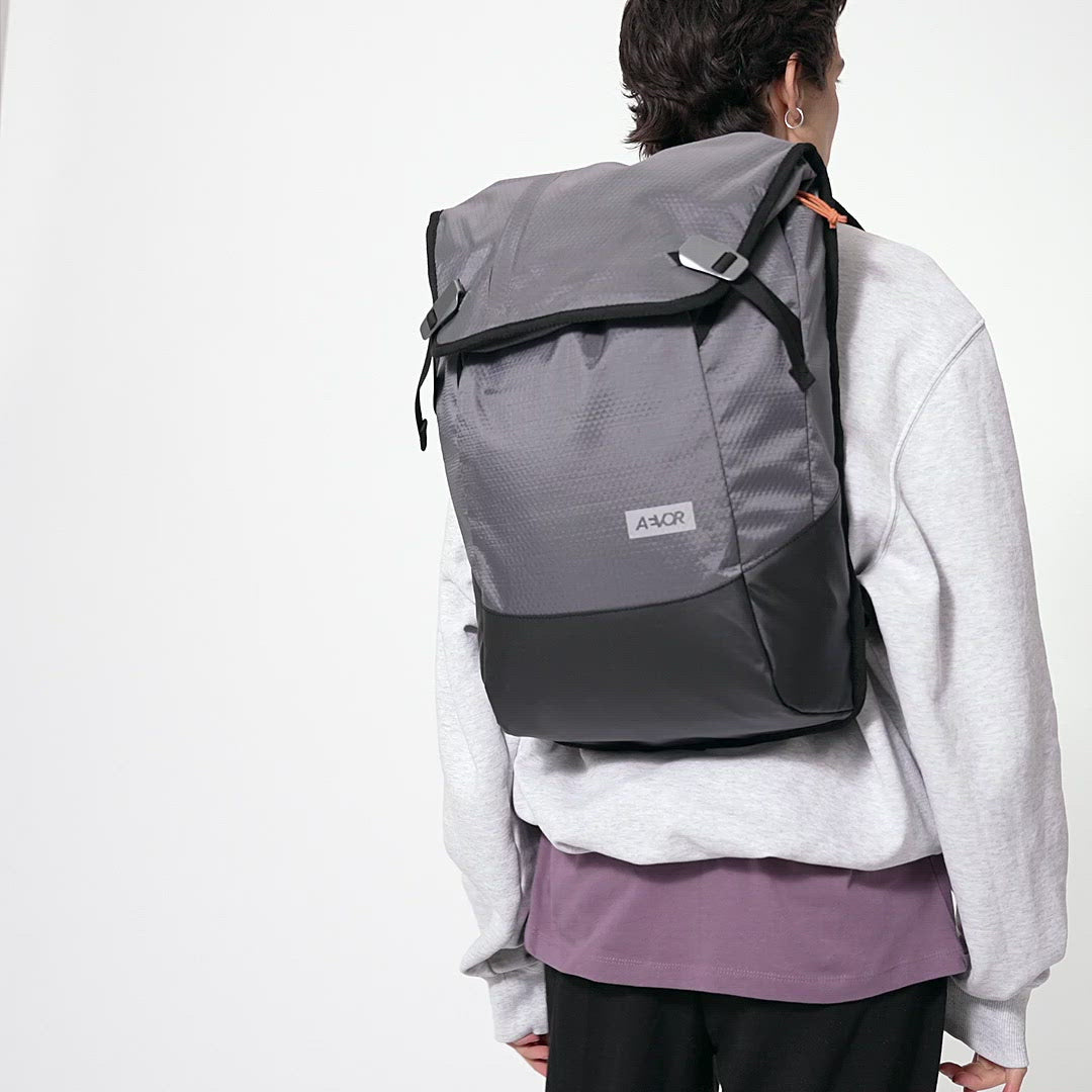 AEVOR-backpack-Daypack-Proof-Sundown-model-video