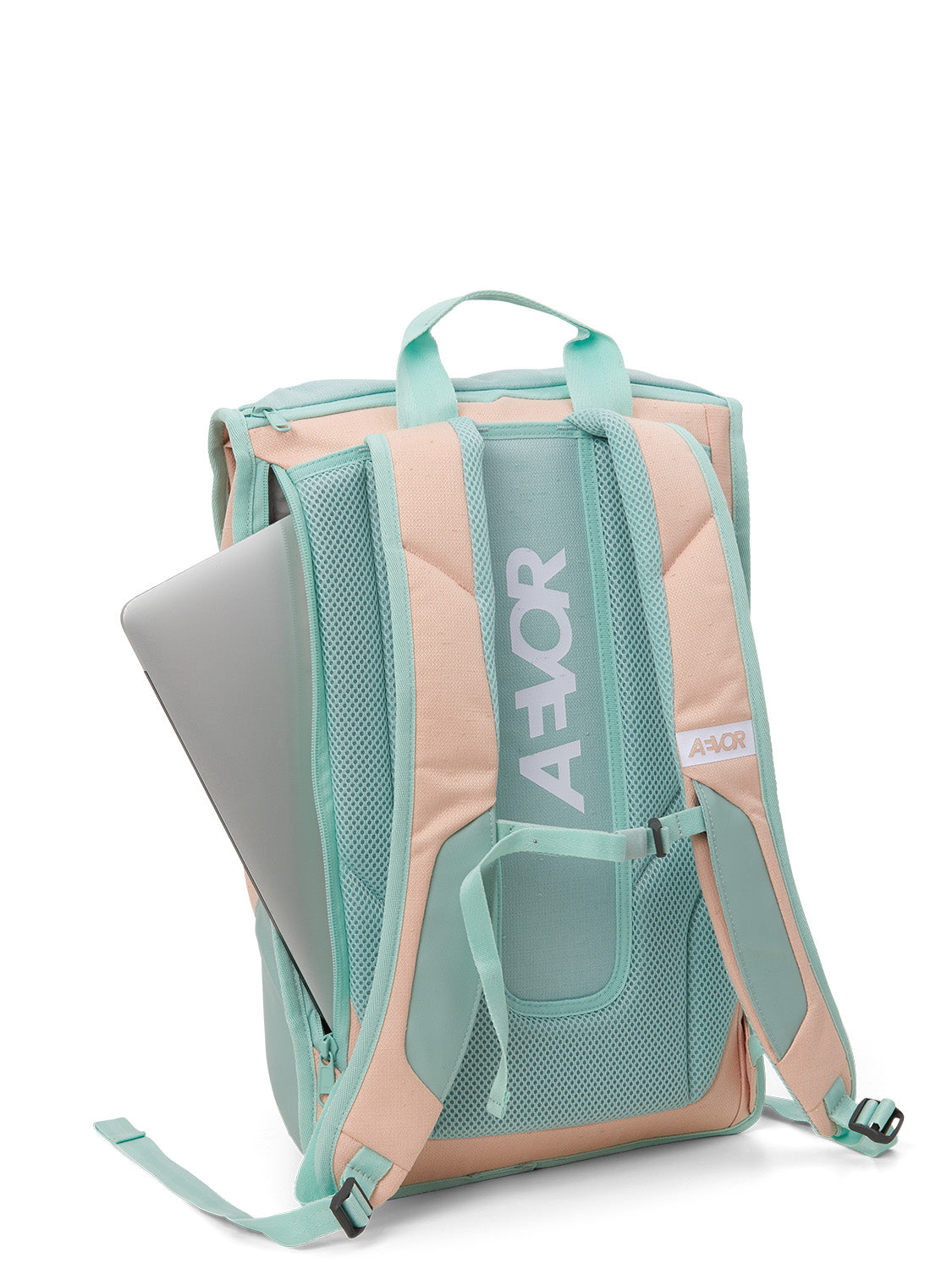 AEVOR-backpack-Daypack-Bichrome-Bloom-detail