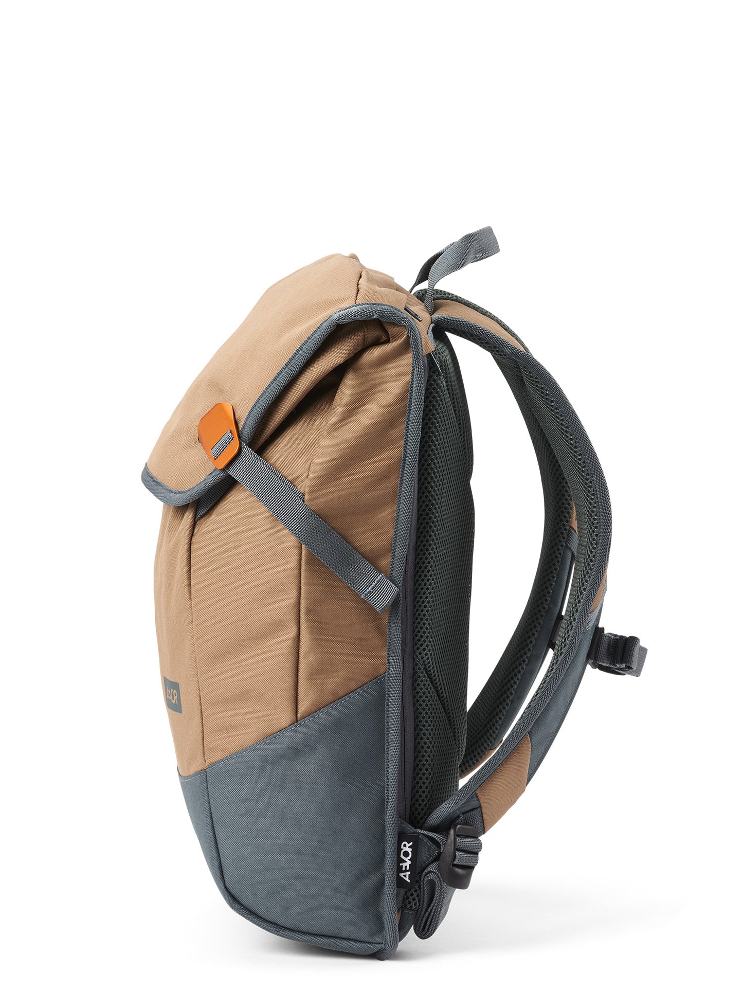 AEVOR-Daypack-California-Hike-side