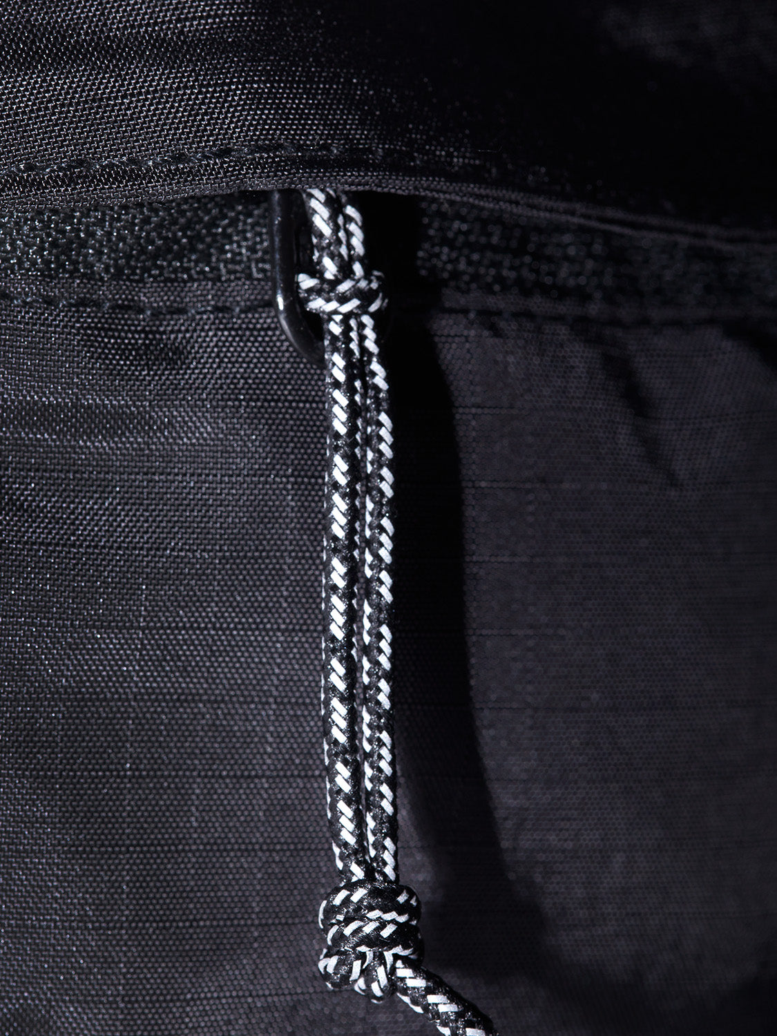 AEVOR-Hip-Bag-Ease-Ripstop-Black-detail