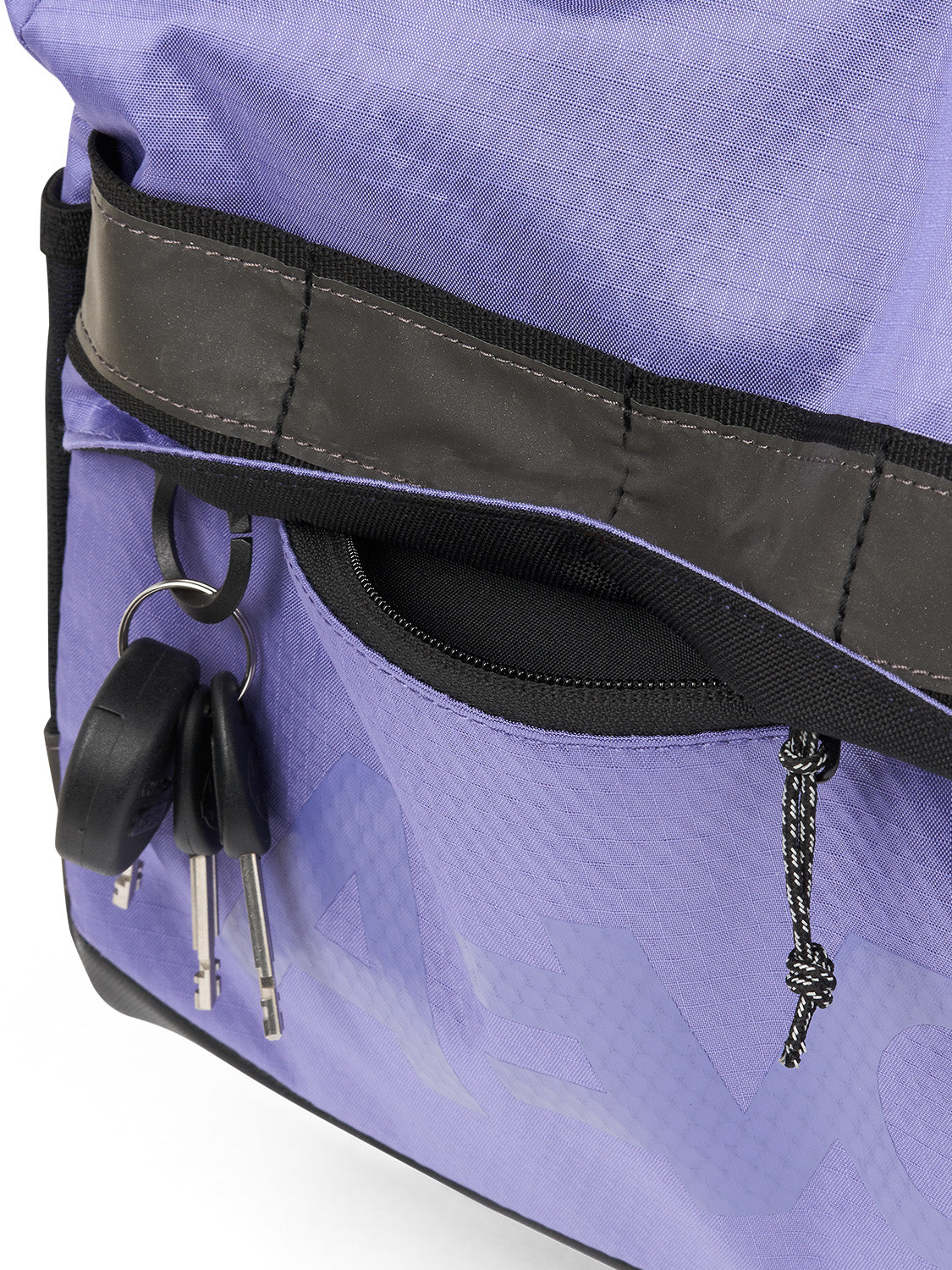 AEVOR-Triple-Bike-Bag-Proof-Purple-detail