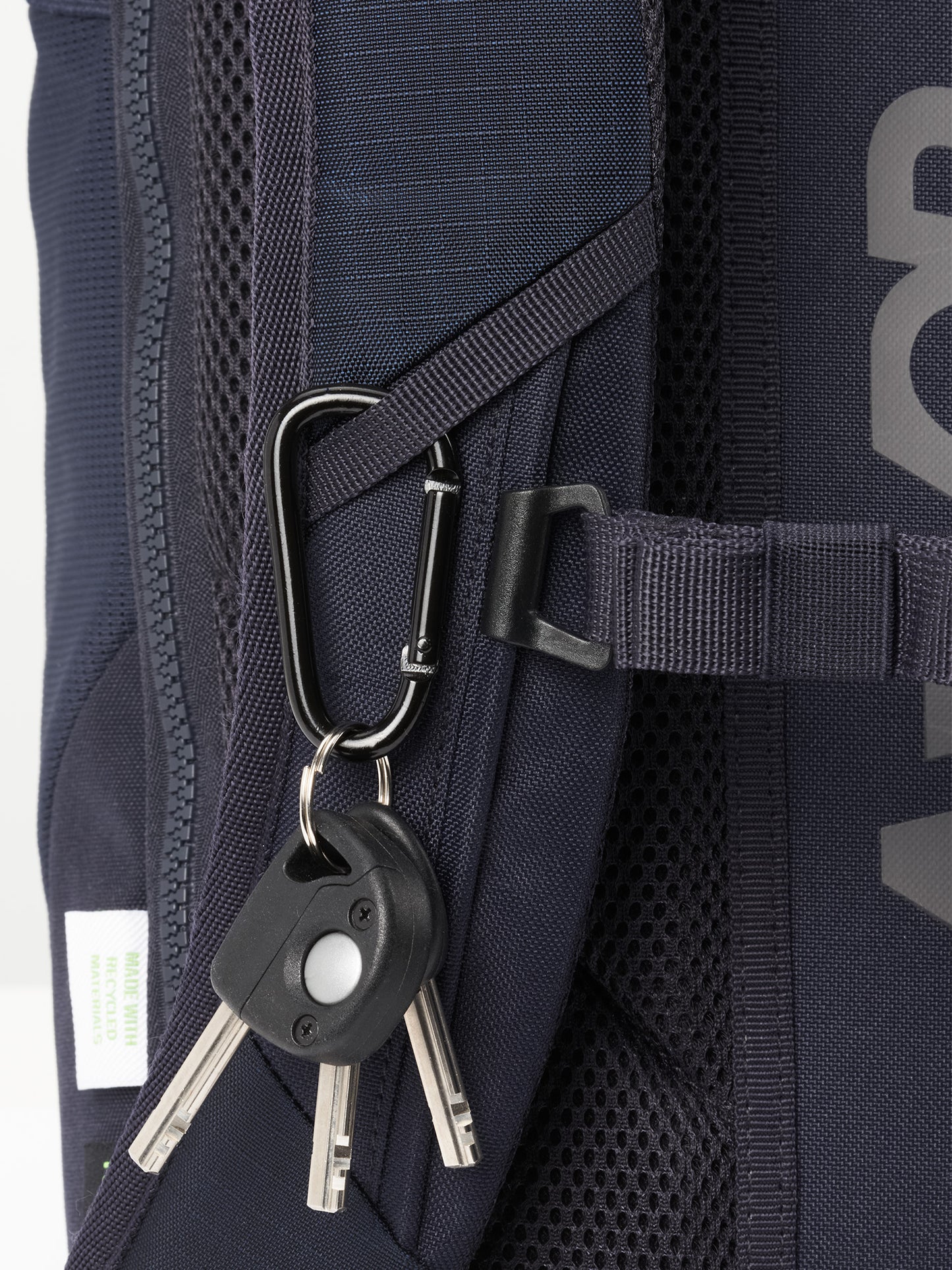 AEVOR-Roll-Pack-Diamond-Marine-details