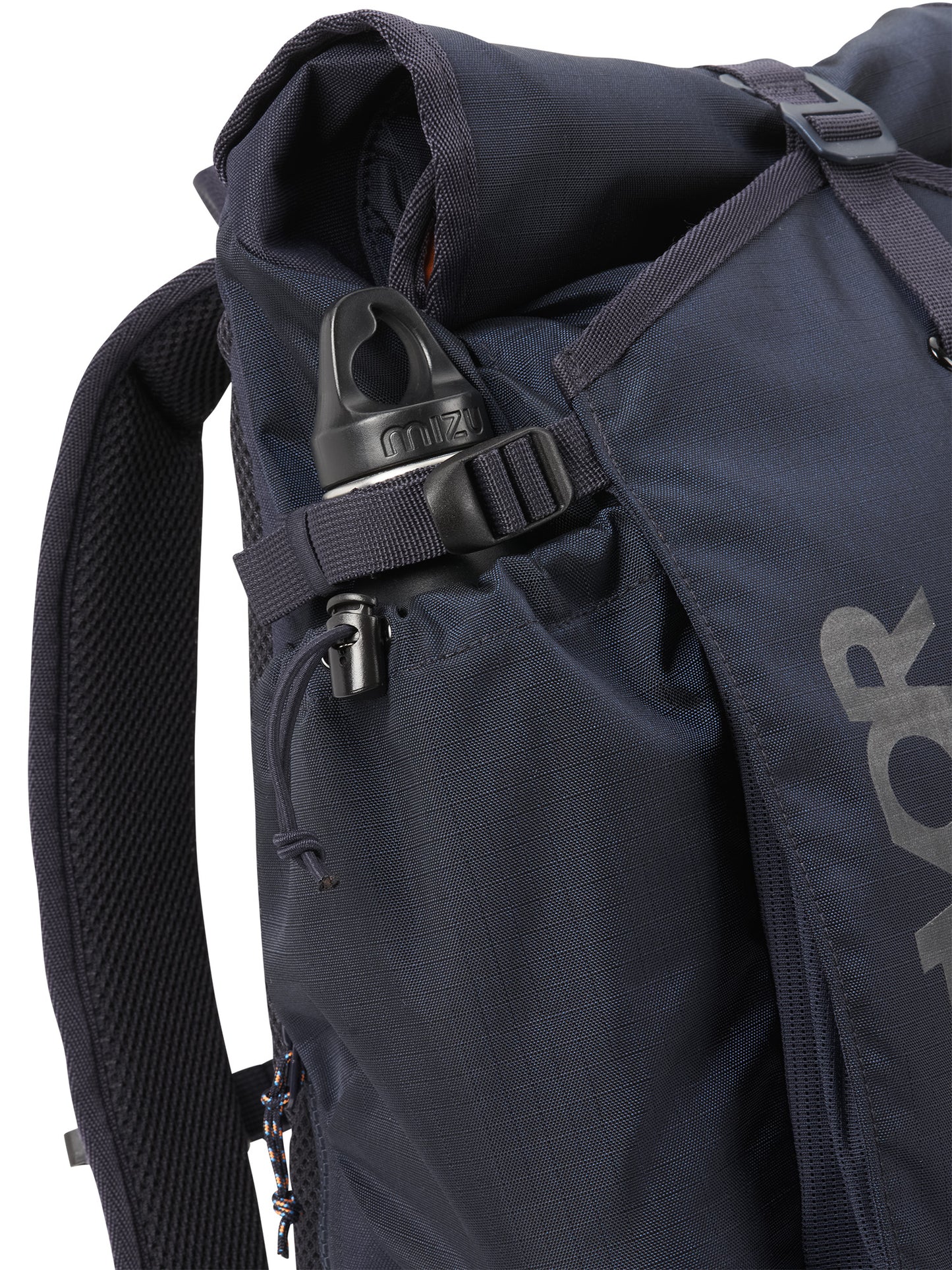 AEVOR-Roll-Pack-Diamond-Marine-details