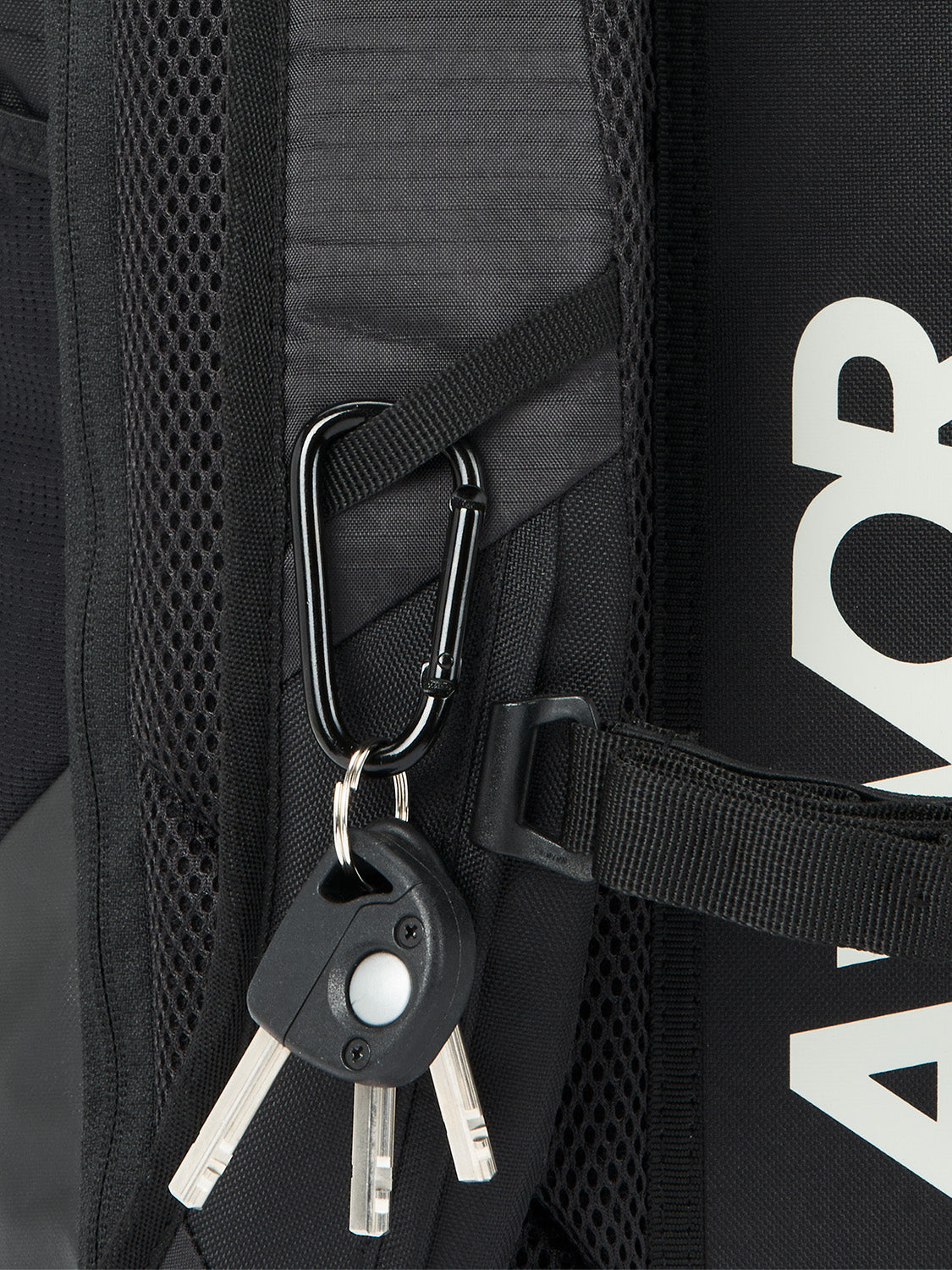 AEVOR-backpack-Rollpack-Proof-Black-detail