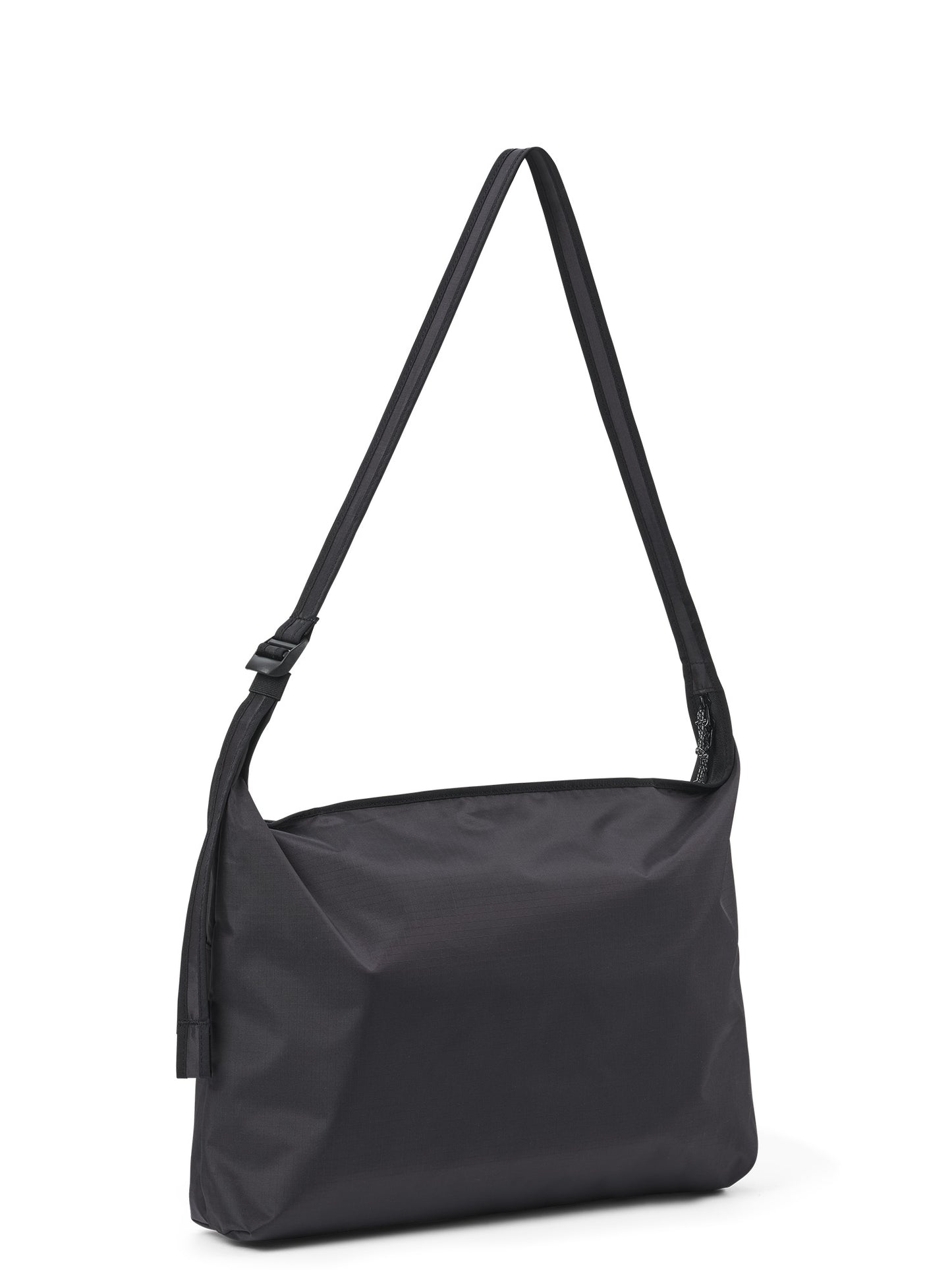 AEVOR-Shoulder-Bag-Light-Large-Ripstop-Black-back