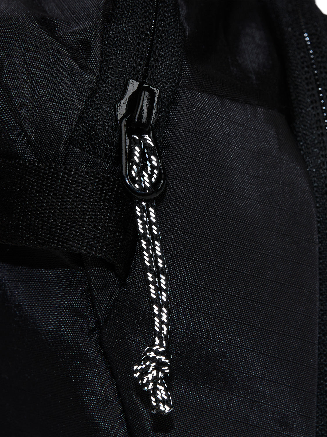 AEVOR-Sacoche-Bag-Ripstop-Black-detail