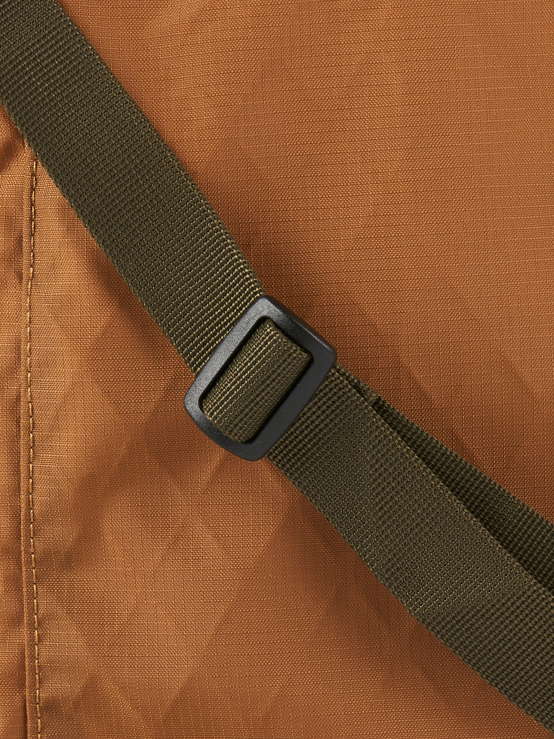 AEVOR-shoulder-bag-Tote-Bag-Diamond-Desert-detail