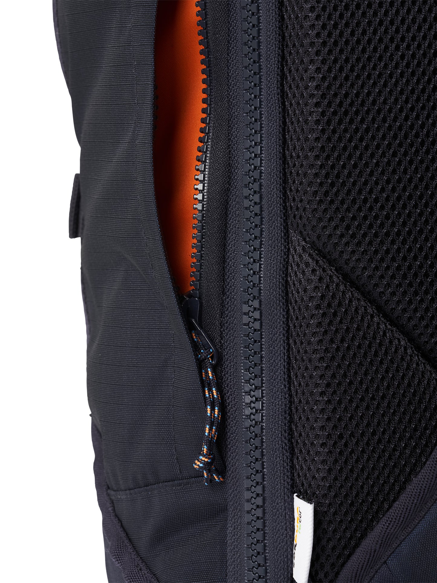 AEVOR-Trip-Pack-Diamond-Marine-details