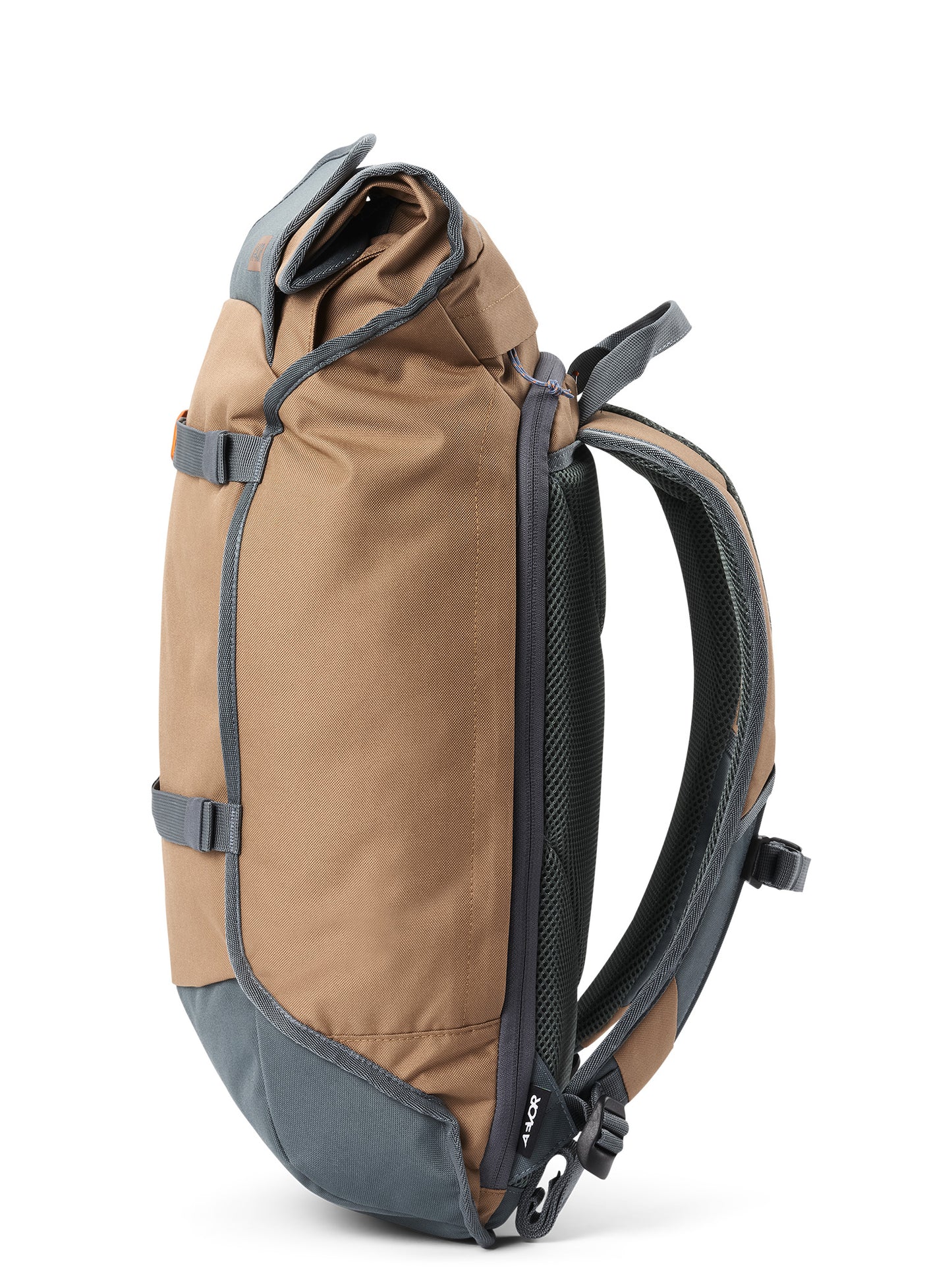 AEVOR-Trip-Pack-California-Hike-side