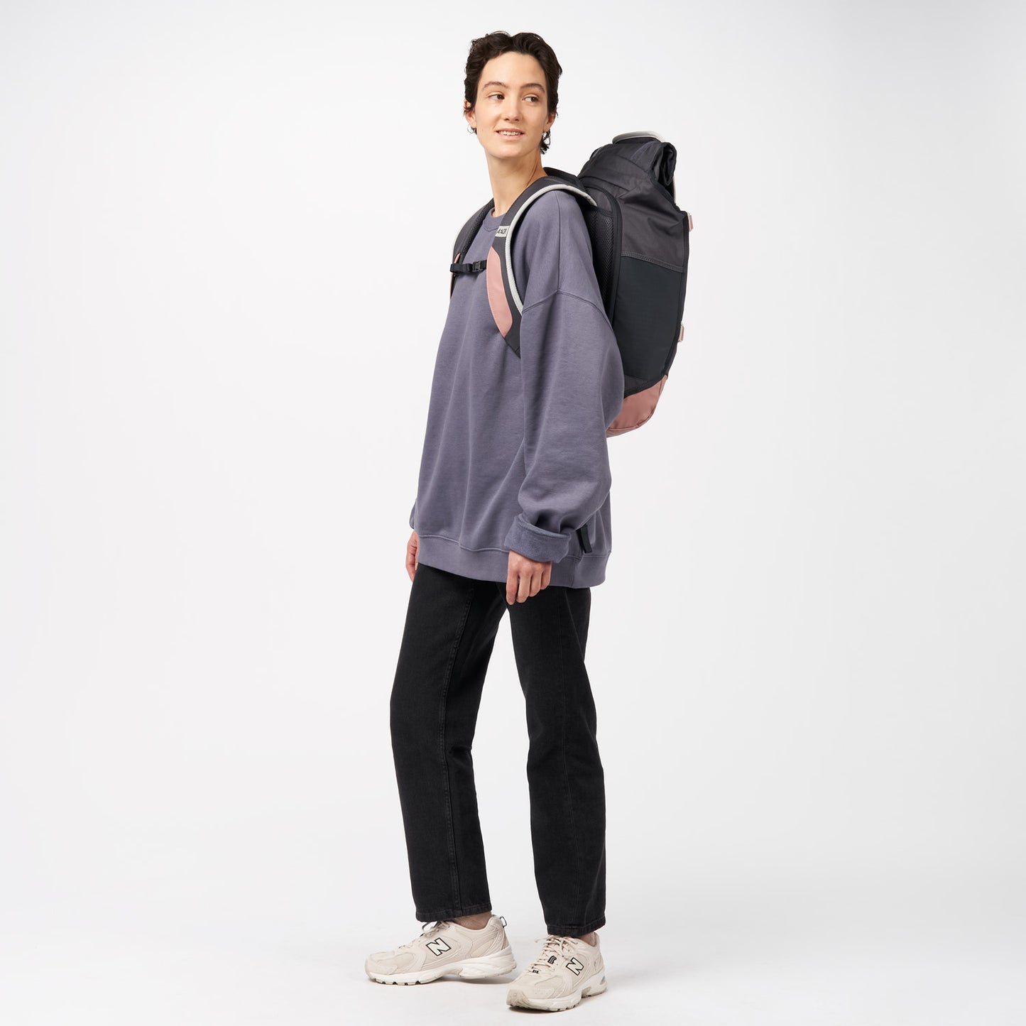 AEVOR-backpack-Trip-Pack-Chilled-Rose-model-side